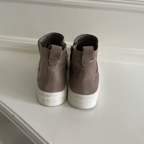 Blondo - Florette Waterproof Bootie - Picture 3 of 7